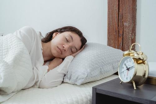 มารู้จักการทำความสะอาดที่นอนให้ถูกวิธี – Sleep Happy